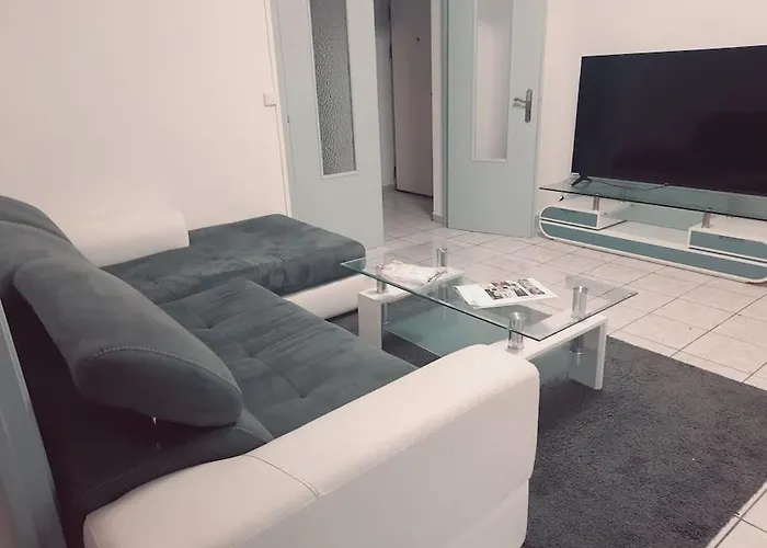 Les Yuccas, F3 Διαμέρισμα